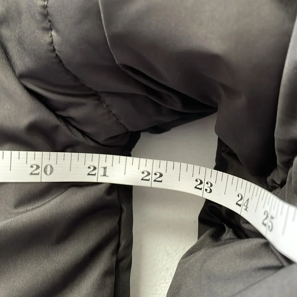 Puffer Jacket - Picture 5 of 9